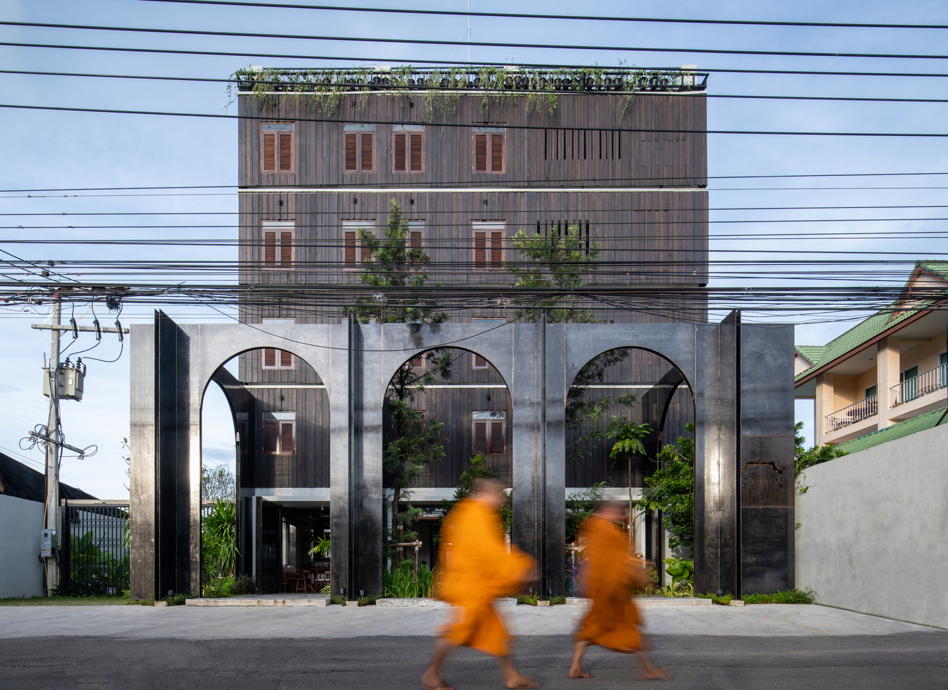 1755046458_7XsQzb0_1.jpg